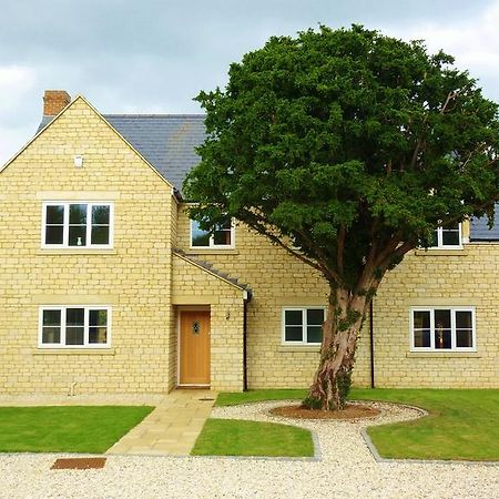 Coombe Cottage Sutton Green Exterior photo