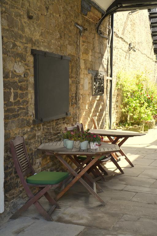 Coombe Cottage Sutton Green Exterior photo